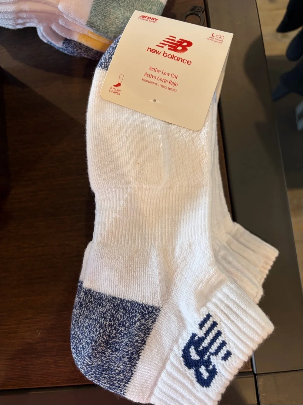 New Balance White Low-Cut Socks with Navy Heel and Logo 6 pairs new